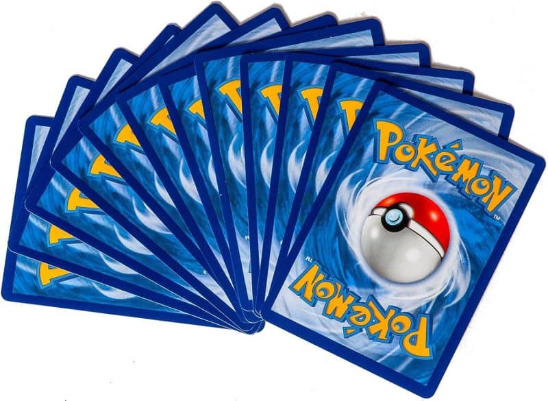 Pokémon Mega Collector's Kit: 100 Total Pokémon Cards - Image 7