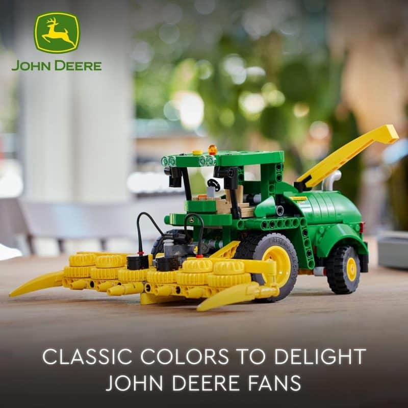 LEGO Technic John Deere 9700 Forage Harvester (42168) - Image 5