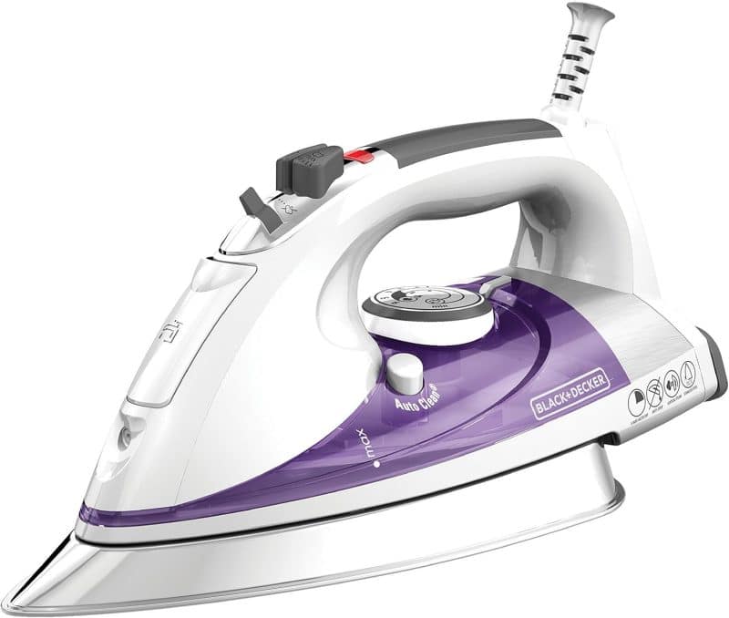 BLACK+DECKER Easy Steam Compact Iron - Image 15